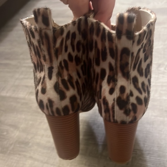 Leopard black brown tan cowboy cowgirl country booties boots furry fuzzy - Picture 6 of 7